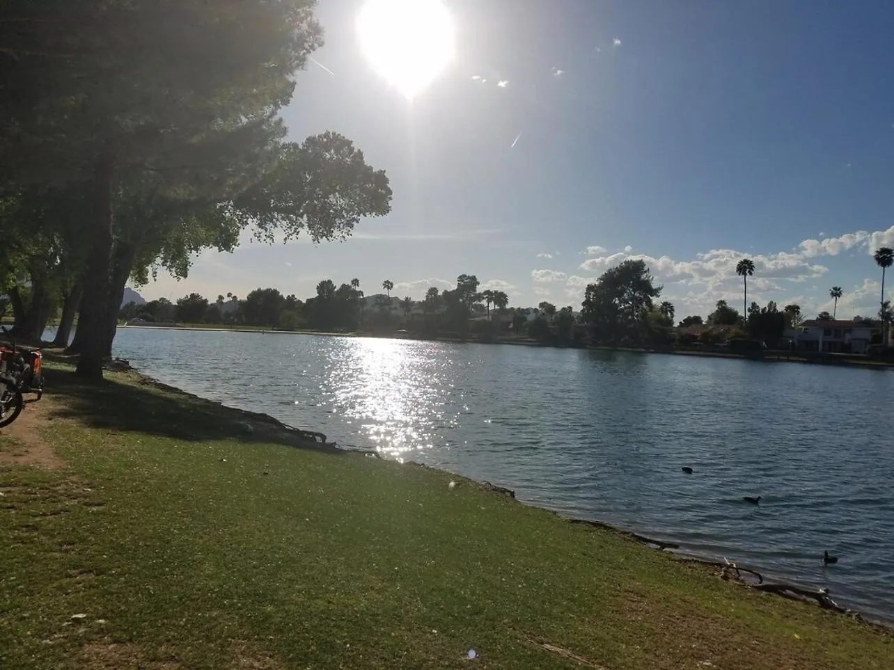 Vila Waterfront Views, Office, Main Floor, Walkable Scottsdale 0*,